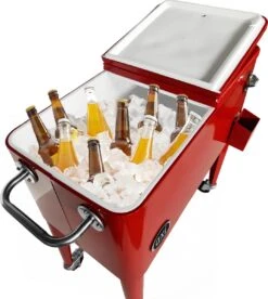 AXI Retro Cooler Rood - Koeler Met Wielen - 76L Inhoud - Koelbox Met Aftapkraan -Buiten Kamperen Apparatuur 1075x1200 2