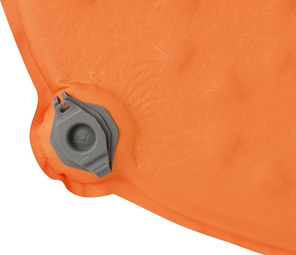 Sea To Summit UltraLight S.I. Regular - Zelf Opbaasbare Slaapmat - 2.5cm - 550g - Oranje 13 Sea To Summit UltraLight S.I. Regular - Zelf Opbaasbare Slaapmat - 2.5cm - 550g - Oranje - Afbeelding 11