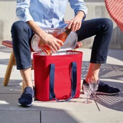 Reisenthel Thermoshopper Koeltas - 15L - Dots Zwart -Buiten Kamperen Apparatuur 1200x1200 1542