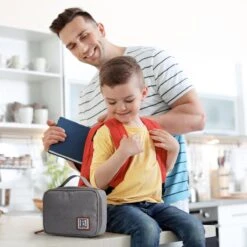 Brisby 4 Laags Geïsoleerde Koeltas - Lunchtas 1.5 Liter - Lichtgrijs -Buiten Kamperen Apparatuur 1200x1200 1848