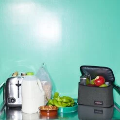 Eastpak Oval Lunch Koeltas Black -Buiten Kamperen Apparatuur 1200x1200 1864