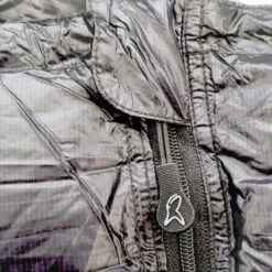 LOWLAND OUTDOOR® Ultra Compact Blanket - Donzen Slaapzak - Gewicht 495g - 210x80 Cm - Comfort Temperatuur +8°C 15 LOWLAND OUTDOOR® Ultra Compact Blanket - Donzen Slaapzak - Gewicht 495g - 210x80 Cm - Comfort Temperatuur +8°C -Buiten Kamperen Apparatuur 1200x1200 1970