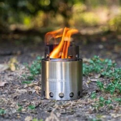 Solo Stove Lite Draagbare Kooktoestel. Geen Vloeibare Brandstof Nodig. Krachtige Efficiënte Houtverbranding En Weinig Rook. Voor 1-2 Personen, 304 Roestvrijstaal, Compact ⌀ 10,8 Cm, Hoogte 14,5 Cm, 255g. -Buiten Kamperen Apparatuur 1200x1200 2128