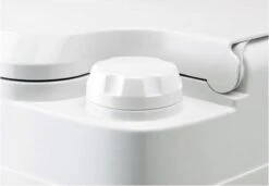 Thetford Qube 365 Porta Potti - Wit -Buiten Kamperen Apparatuur 1200x829 3