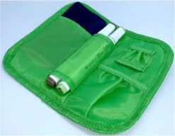 Merkloos Diabetes Tas - Groen - Koeltas- Diabetes Etui - Insuline Spuiten - Reis Etui - Insuline Koeltas 6 Merkloos Diabetes Tas - Groen - Koeltas- Diabetes Etui - Insuline Spuiten - Reis Etui - Insuline Koeltas -Buiten Kamperen Apparatuur 1200x935 3